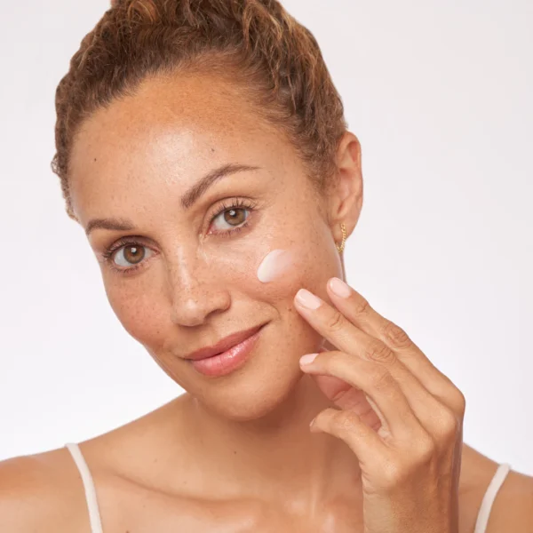 Alastin - Restorative Skin Complex with TriHex Technology® - Image 3